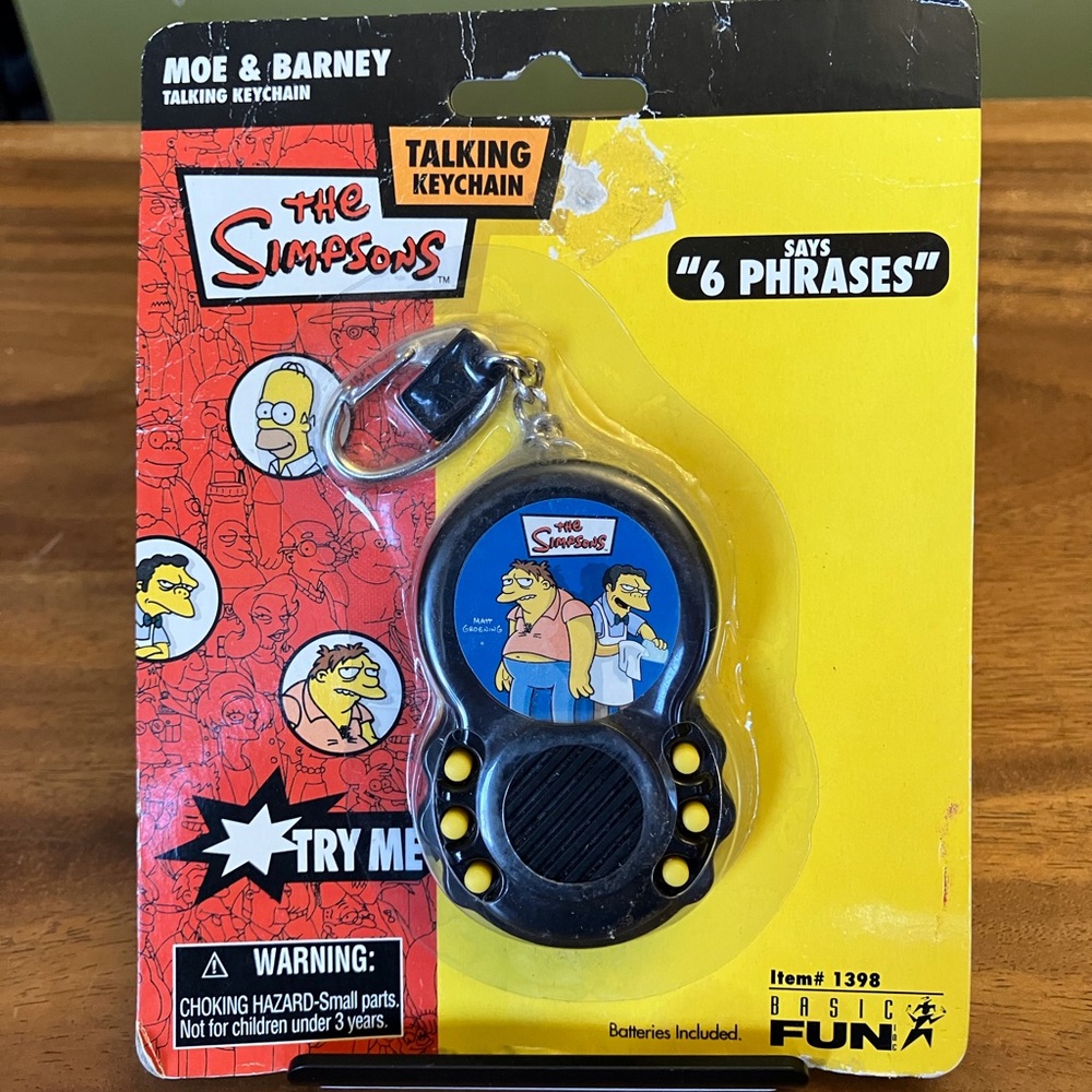 The Simpsons Talking Keychain - Moe & Barney - Black and Yellow